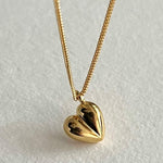 ESSENTIALS - Heart Necklace Silver