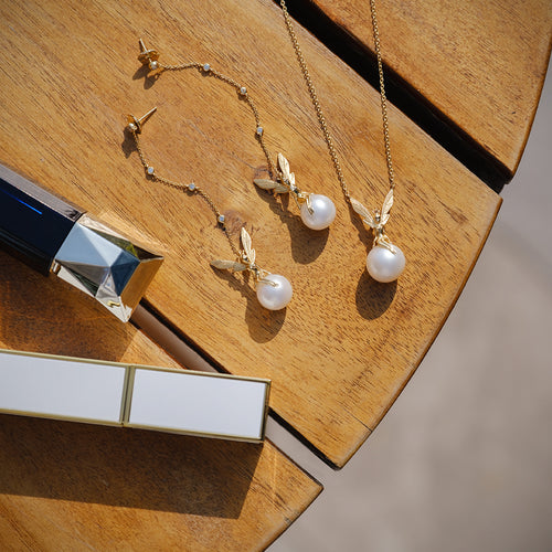 DATURA - ASTRA - Ohrringe mit Perle und Diamanten